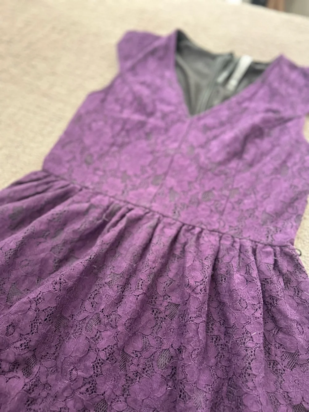 Kensie Plum Purple Lace Fit & Flare Mini Dress V-Neck Cap Sleeve Lined Size M - Picture 7 of 13